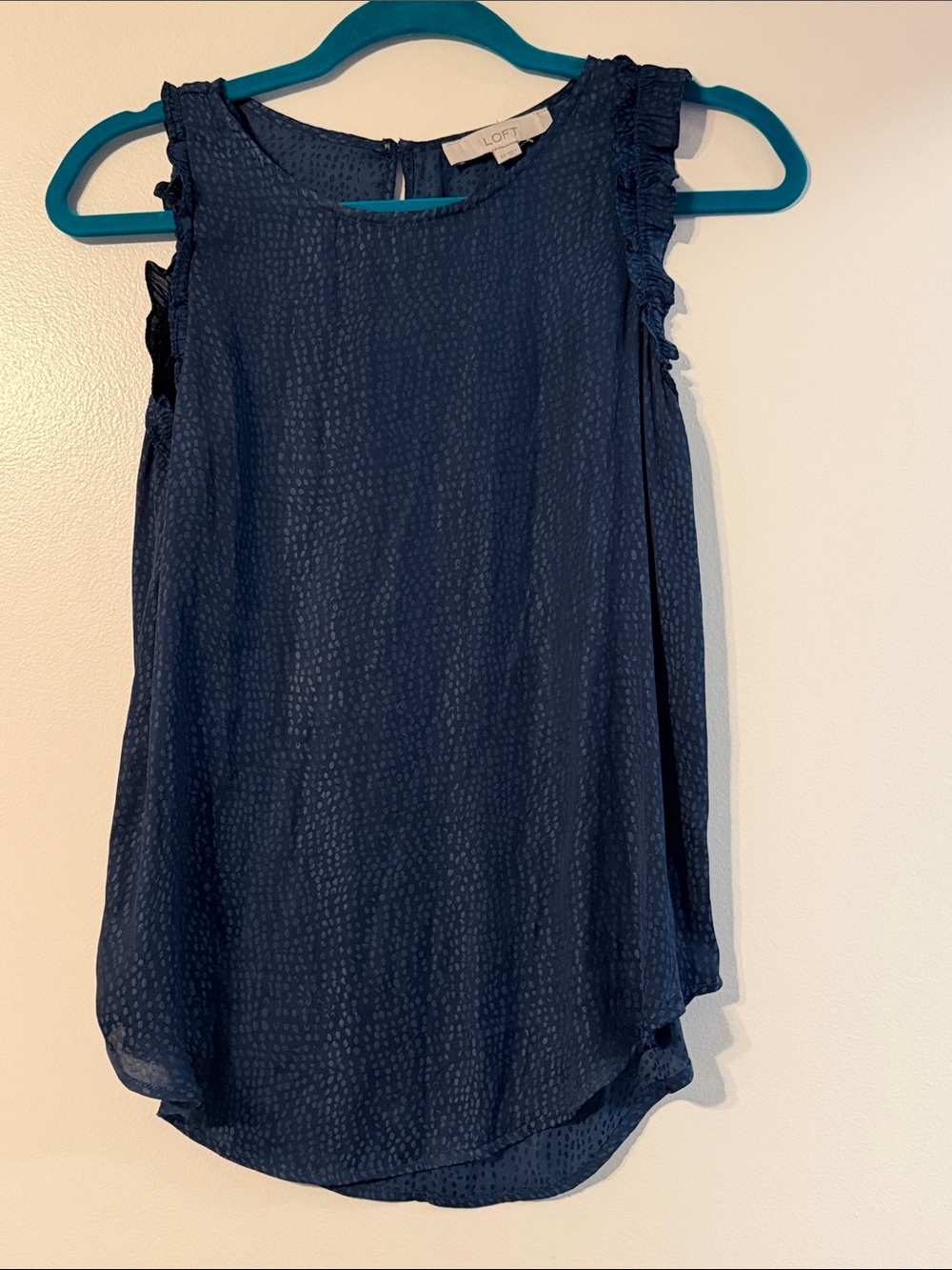 LOFT Navy XS Textured Sleeveless Ruffle Shell top shirt